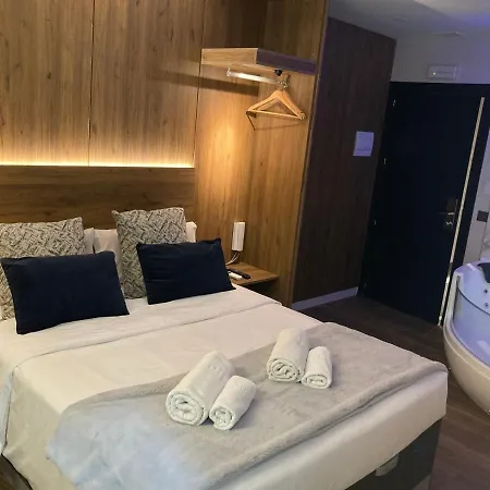 Daos Suites&terrace Marbella