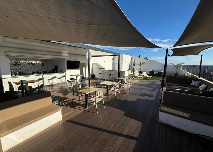 Daos & Terrace 3*