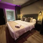ホテル Daos & Terrace マルベーリャ