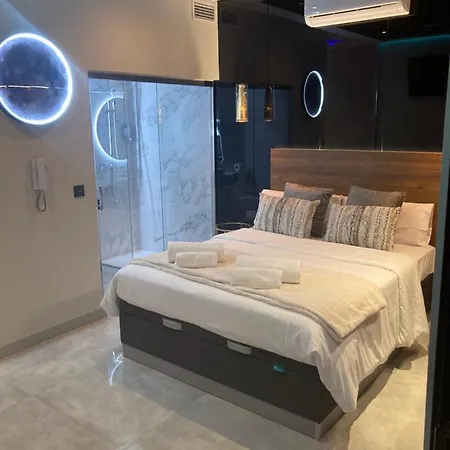 Daos Suites&terrace Marbellac
